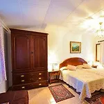 Predio Son Serra Hotel