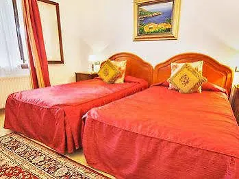 Predio Son Serra Hotell